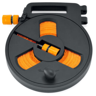 Length 12 m. Lighter and more flexible low pressure hose for connecting the high pressure cleaner to the water tap. Using the holder supplied, the flat textile hose can be easily rolled and unrolled and can also be stored in this space saving compartment. For RE 90 – RE 150 PLUS.